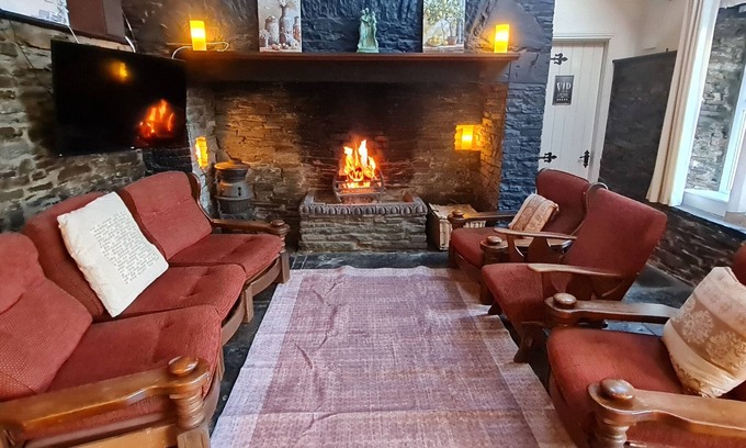 Shanavooneen House | Secret hideaway with games room.