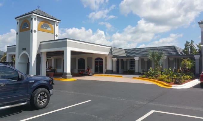 Kissimmee Resort | Secrets Hideaway Resort & Spa (Adults-Only)