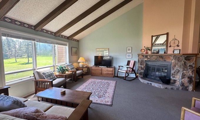 Pagosa Springs Condo | See Fall's Changing Colors! Aspenwood Condo:Family-Friendly, Near Golf, Lakes, and Wolf Creek Resort