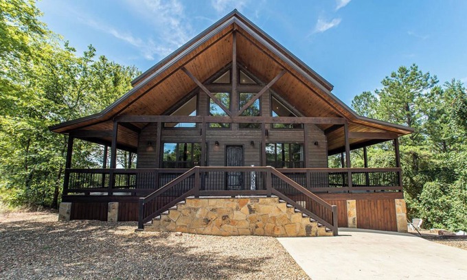 Broken Bow Cabin | See the Breathtaking Views at the Magnolia Peak Cabin!