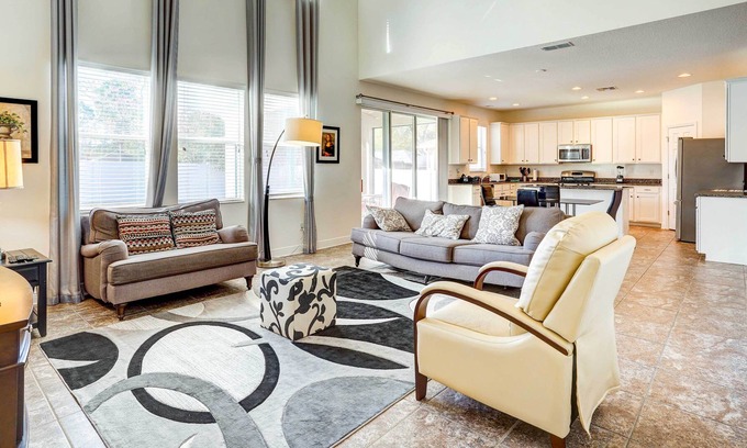 Seffner Community Alliance Villa | Seffner Home w/ Private Backyard: Near Tampa!