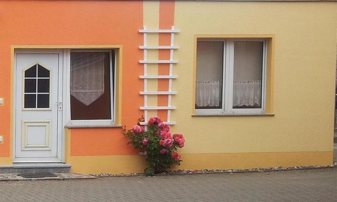Sagard Apartment | Sehr-guenstiger-Bungalow-fuer-2-Personen-1-Aufbettung-auf-Ruegen