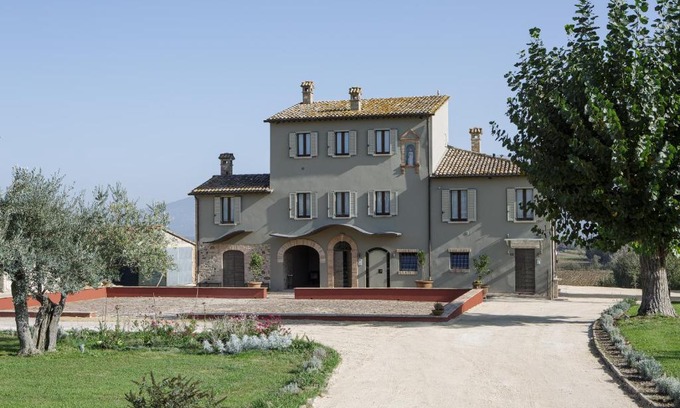 Cannara Apartment | SeiPetali