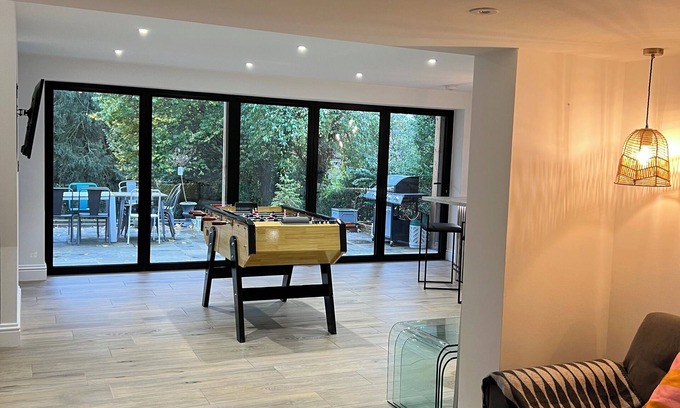 Abbots Langley Apartment | Self contained, newly renovated apartment apartment near Harry Potter studiosnn