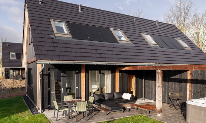 Nieuwvliet House | Semi-detached accommodation for up to 4 people