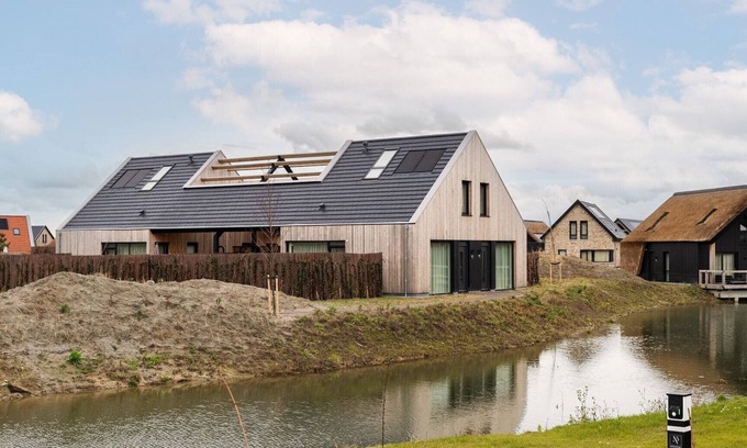 Nieuwvliet House | Semi-detached accommodation for 2 people