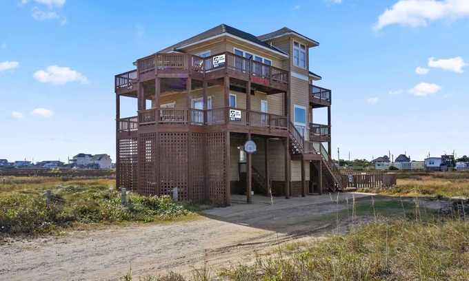 Rodanthe House | Semi-Oceanfront Dog Friendly w/Private Pool, Hot Tub, Game and Media Rooms