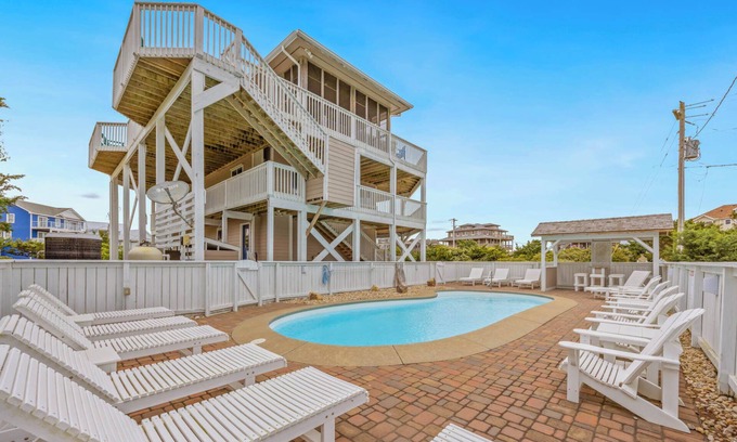 Waves House | Semi-Oceanfront Dog Friendly w/Private Pool, Hot Tub, Game Room, and Tiki Bar