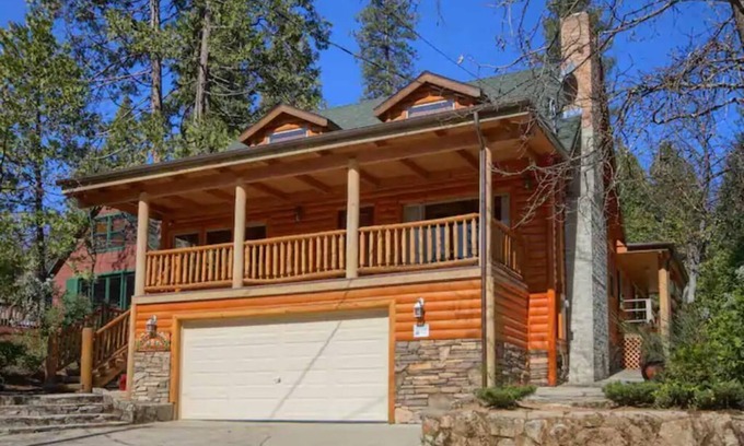 Bass Lake House | SEMPER FI TLF with Boat slip
