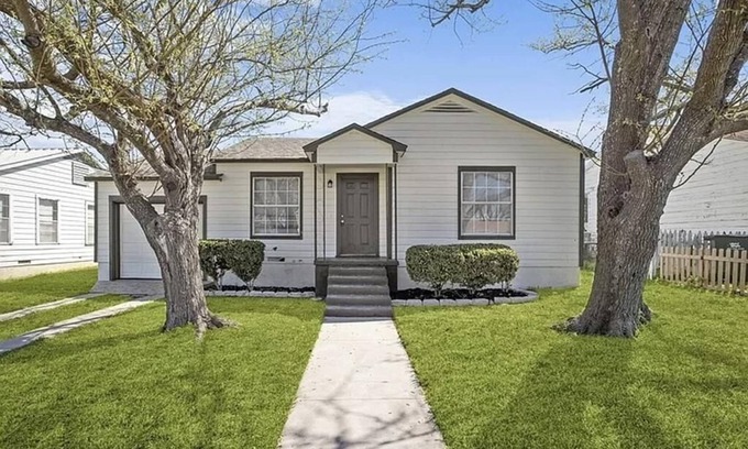 Temple House | Serene 2-bedroom house 4 min from Baylor Scott and White Hospital