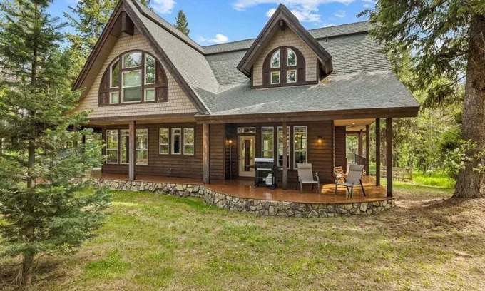 McCall Ski Chalet | Serene 4-bedroom chalet in McCall for a peaceful getaway