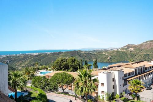 Istan Apartment | Serene Apartment near Marbella Lake Views RDR495