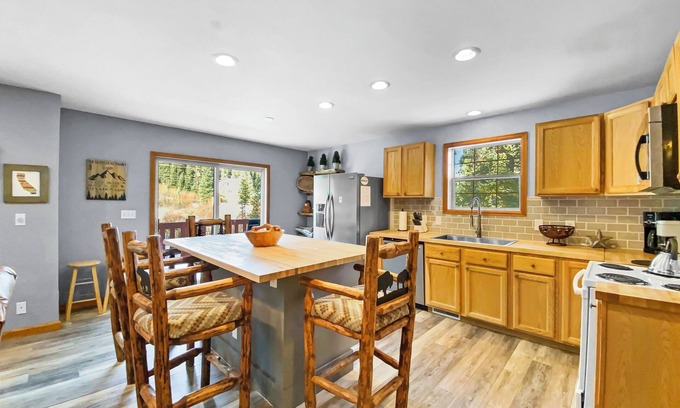 Breckenridge House | Serene Forested Retreat near Breckenridge Resort