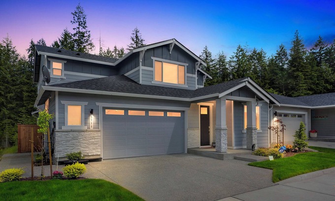Port Orchard House | Serene Port Orchard Retreat: 3BR 3BA with Trails and Amazing Views