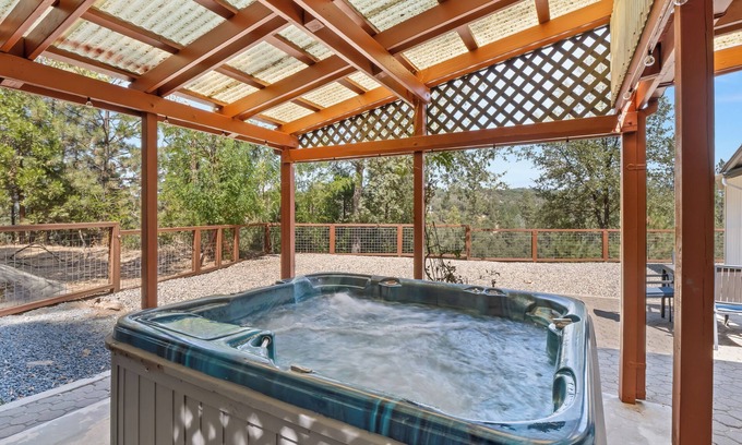 Oakhurst House | Serene Views with Hot Tub, BBQ, Fire Pit, Game Room