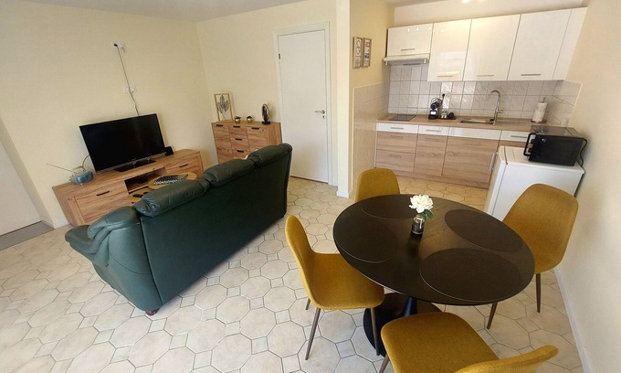 Buk Apartment | SERENITY Cozy 1-bedroom apartment with AC and WiFi in tranquil Bük