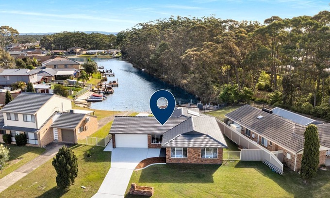Sussex Inlet House | Serenity Escape - Belle Escapes Jervis Bay