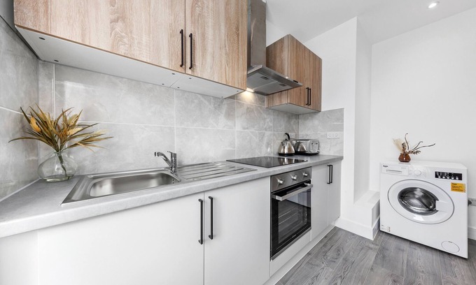 Crouch End Apartment | Serviced Ensuite Room Finsbury Park London N19