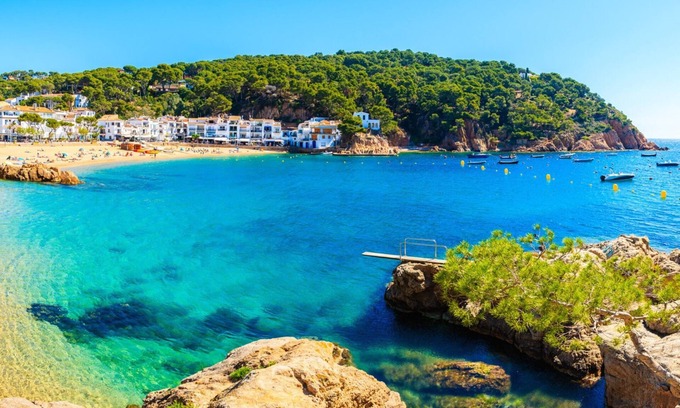 Tamariu Apartment | SES BRISES BLAU -apartment with shared swimming pool-Tamariu-Costa Brava