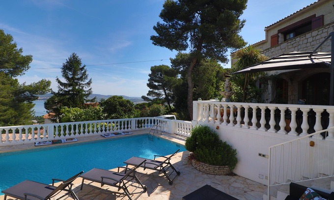 Sete Villa | Sete, St Clair, Charming house Pool Clim Beautiful view etang Thau Gr quiet garden