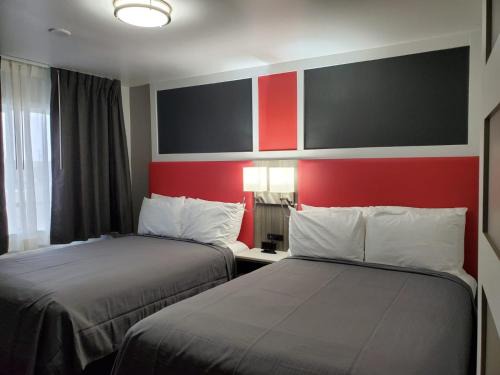 Newport Hotel | Seven Seas Inn & Suites