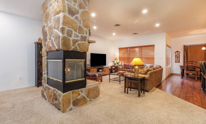 Seven Springs Condo | Seven Springs Woodridge 4 Bedroom Premium Condo, Deck with Mountain Views by RedAwning