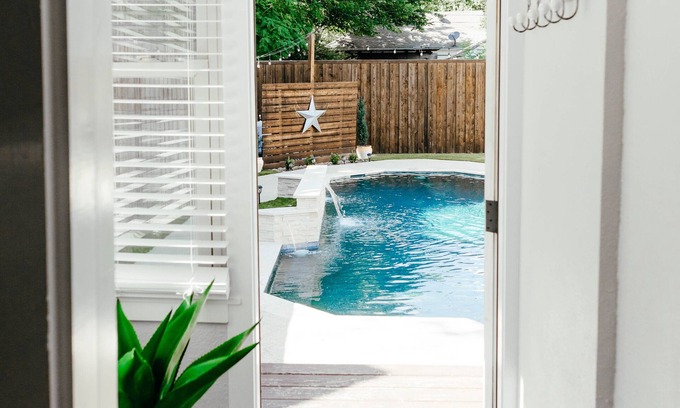 Lower Greenville House | Shabby Chic Meets City