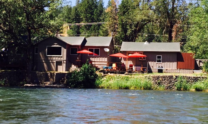 Trail House | Shady Cove Fish Camp on the Rogue River