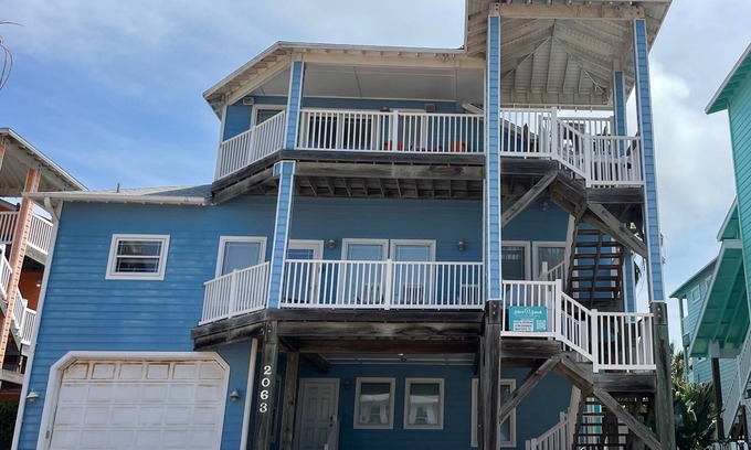 Sand Point House | Shared Pool, Pet Friendly, Walking Boardwalk to the Beach