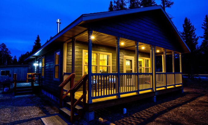 West Yellowstone House | Shepherd Family Retreats- Bear Cub
