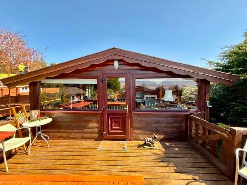 Bronaber Ski Chalet | Shifty Chicken Shack