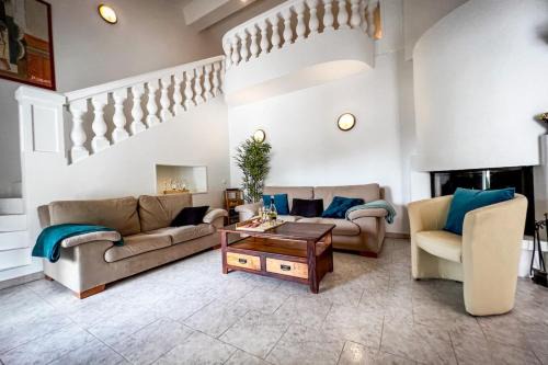 Cuttoli-Corticchiato Villa | Shirley - Villa for 10 Pool Terrace - by TGB