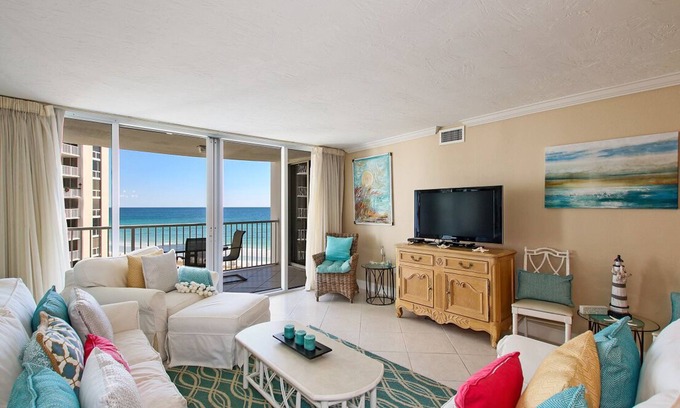 Holiday Isle Condo | Shoreline Towers 2063 spacious unit with great views of beach and water