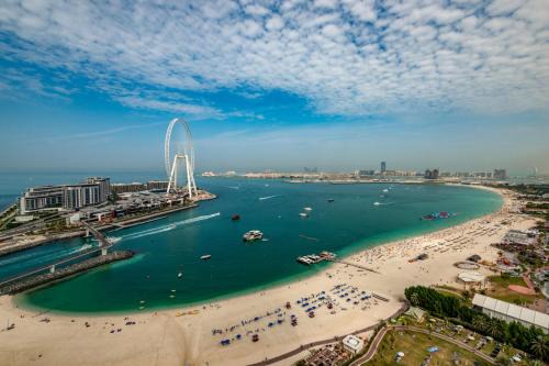 Dubai Marina Apartment | Short Stay Apartment Shams 1 Jumeirah Beach Residence 2 Bed Sleeps 6 - DVH HOLIDAY HOMES