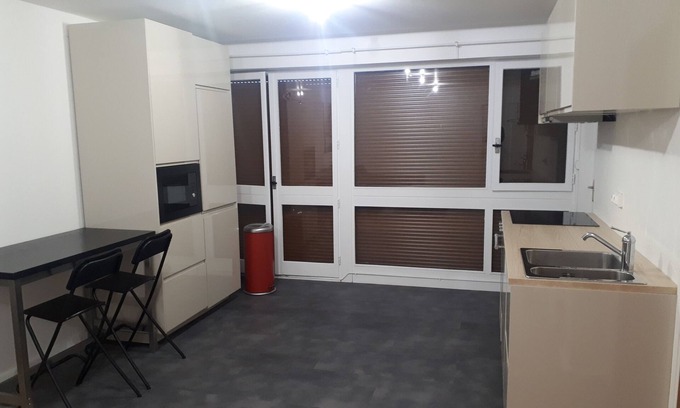 Reims House | Short-term flat sharing: 22€ per person per night