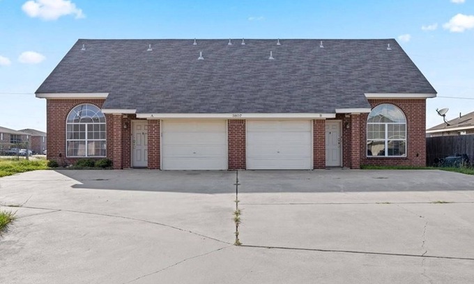 Killeen House | Short term rental! 1-6 months Duplex!