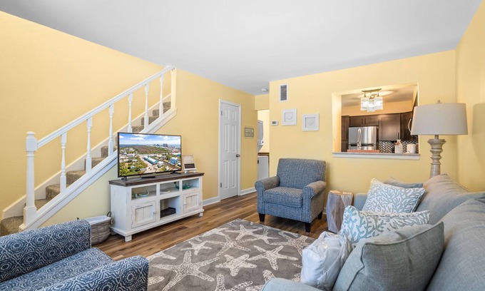 Gulf Shores Condo | Short Walk to Hangout - Enjoy Peaceful Canal Views and Easy Beach Access