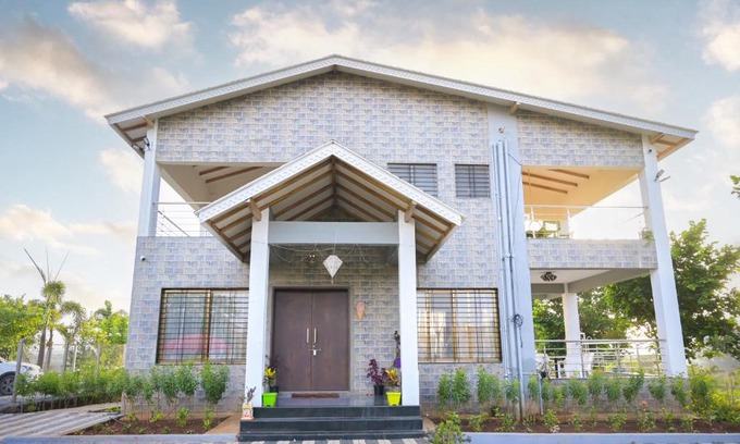 Anjaneri Villa | SIA Farmhouse