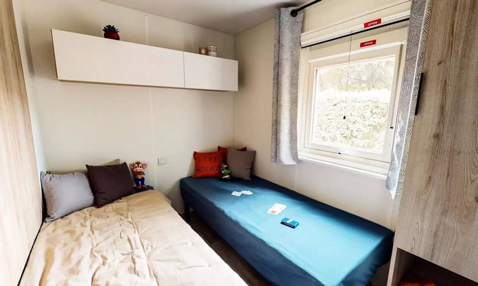 Mimizan-Plage House | Siblu - Mimizan The Beach * - Mobil home Essential 2 ch Basic without air conditioning 6 people