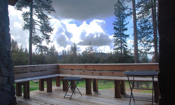 Mariposa House | Sierra Trails Retreat