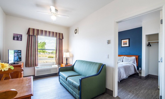Sierra Vista Apartment | Sierra Vista 1bd Queen Economy