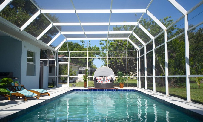 Whitfield House | Siesta Key and Anna Maria Beach HUGE Family Home with HEATED saltwater pool