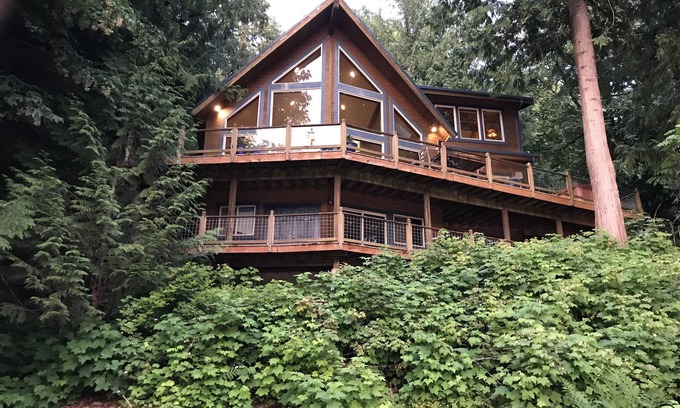 Maple Falls Cabin | Silver Lake #7 - Unsurpassed lakefront views from this spectacular pet-friendly