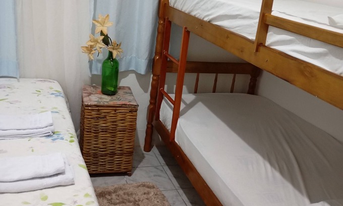 Corumba House | Simple and comfortable central house Rua Oriental Centro