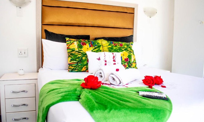 Three Rivers House | Sinesan Guesthouse