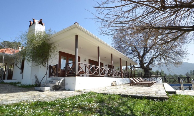 Ortaca Villa | single storey, 3bed private villa with infinity pool on the hillside in Gokbel