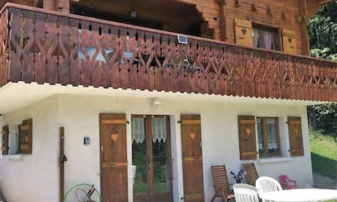 Les Gets Apartment | Single-storey apartment in a detached chalet