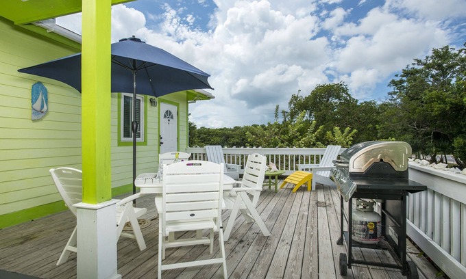South Palmetto Point Apartment | Sir Charles Guest House