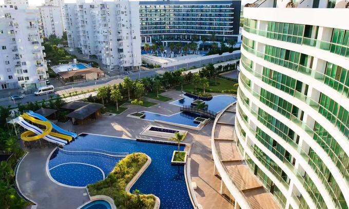 Lara Apartment | Sirius Town Residence & SPA N14 Heated Indoor Pool, Stylish Gym and much more