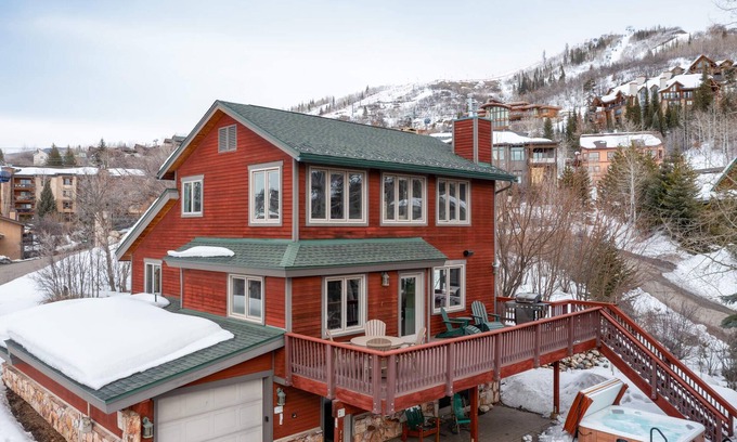Steamboat Springs House | Sissa's Chalet | Gondola Views | Stargaze From the Hot Tub! | Unique Property